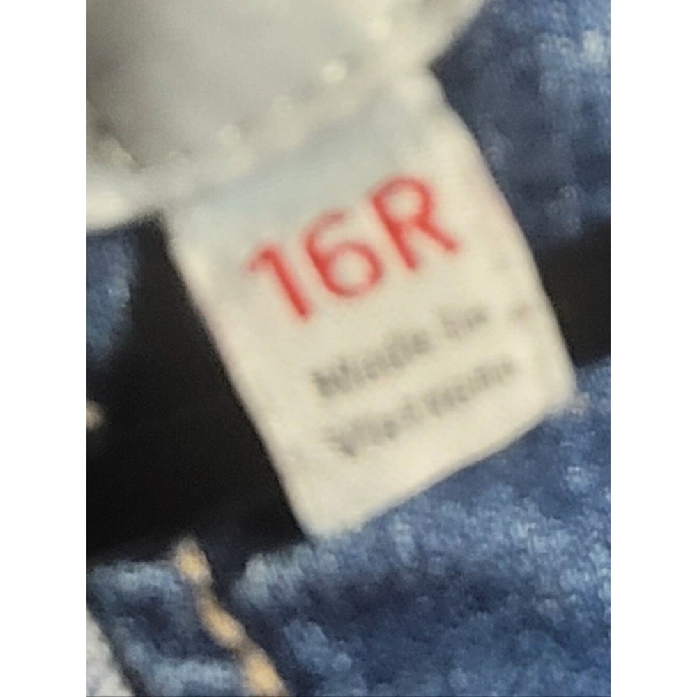 Torrid Follow Your Heart Girlfriend Blue Jeans - Picture 9 of 12